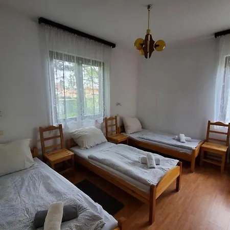 Liget Ueduelo Bed & Breakfast *