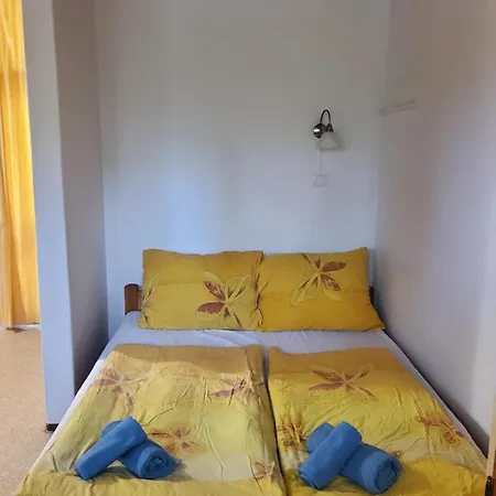 Frühstückspension Liget Ueduelo *